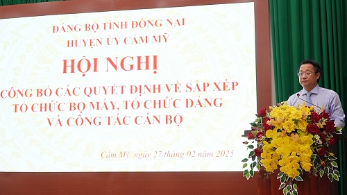 2025 CONG BO QUYET DINH VE SAP XEP BO MAY TO CHUC DANG.jpg