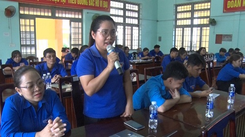 2025 THANH NIEN CAM MY VUNG TIN THEO DANG.jpg