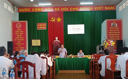 2024 HOI NGHI DOI THOAI GIUA CAP UY CHINH QUYEN VOI NHAN DAN XA NHAN NGHIA.jpg