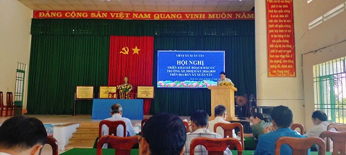 2024 HOI NGHI TRIEN KHAI CONG TAC BAU TRUONG AP XA XUAN TAY.jpg