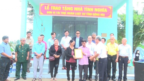 2022 DOAN LUAT SU TINH DONG NAI TRAO NHA.jpg