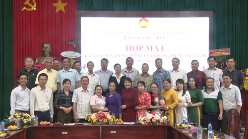 2023 MTTQVN HUYEN TO CHUC HOP MAT1.jpg