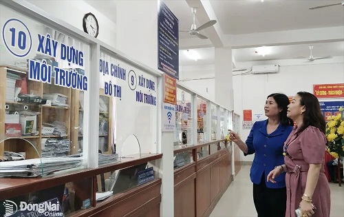 2024 BAN DAN VAN TINH UY THAM QUAN MO HINH XAY DUNG CHINH QUYEN THAN THIEN.jpg