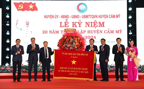 2024 LE KY NIEM 20 NAM THANH LAP HUYEN HINH 3.jpg