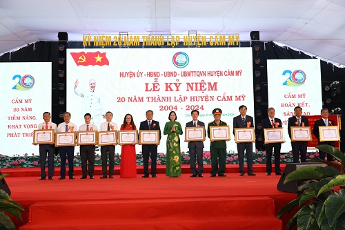 2024 LE KY NIEM 20 NAM THANH LAP HUYEN HINH 4.jpg